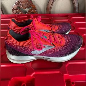 Brooks Women’s Running Shoes - Hot Pink & Purple Knit